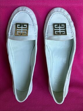 Givenchy White Leather Logo Flats